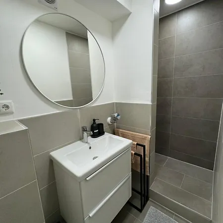 Zentrale Moderne City-wohnung - Netflix - Nespresso *