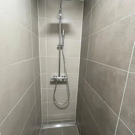 Zentrale Moderne City-wohnung - Netflix - Nespresso 아파트