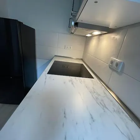 Zentrale Moderne City-wohnung - Netflix - Nespresso 아파트